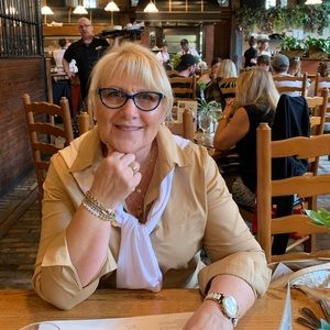 Meet your Posher, Dorthe